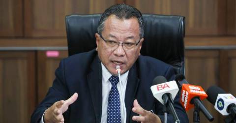 Notify Pahang Health Dept of outdoor activities to avoid unwanted incidents, organisers told Notify Pahang Health Dept of outdoor activities to avoid unwanted incidents, organisers told