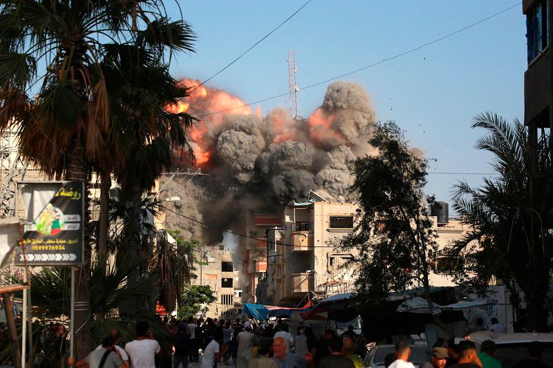 Number of Israeli bombs dropped on Gaza surpasses that of World War II Number of Israeli bombs dropped on Gaza surpasses that of World War II