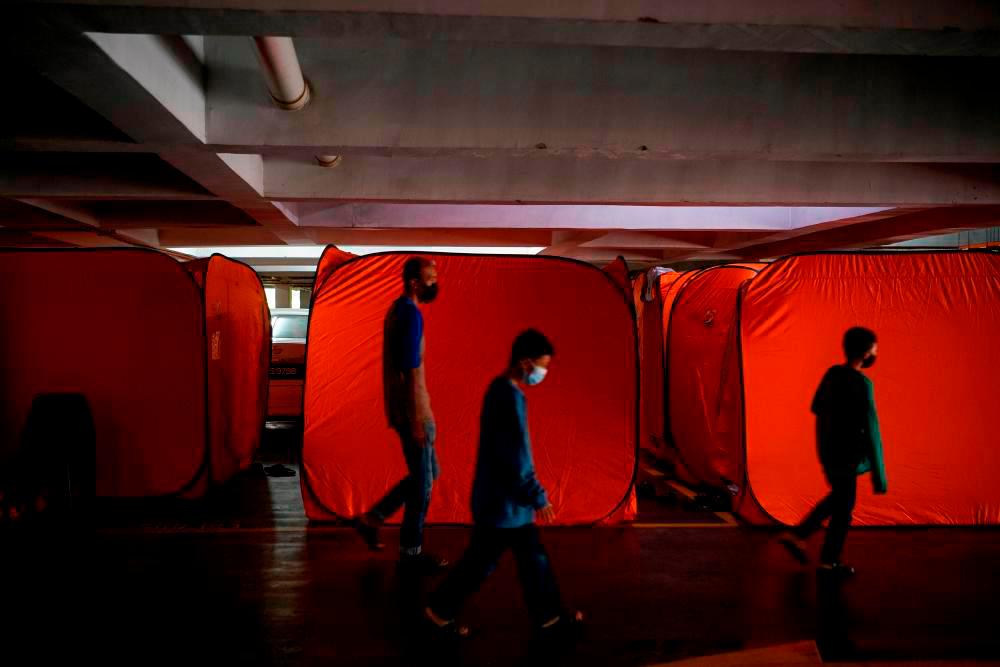 Number of flood evacuees in Batu Pahat drops to 263 Number of flood evacuees in Batu Pahat drops to 263