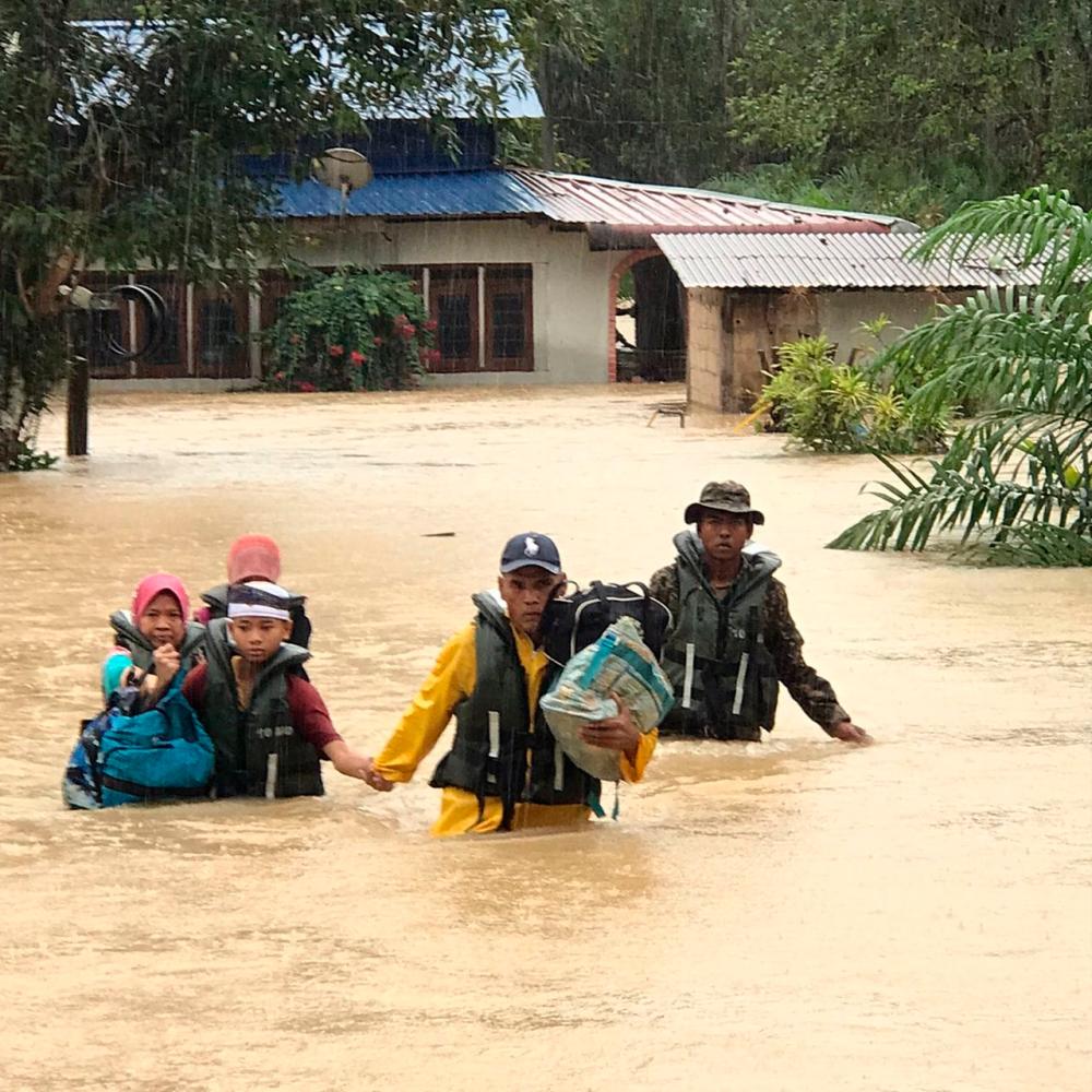 Number of flood evacuees in four states drops to 41,154