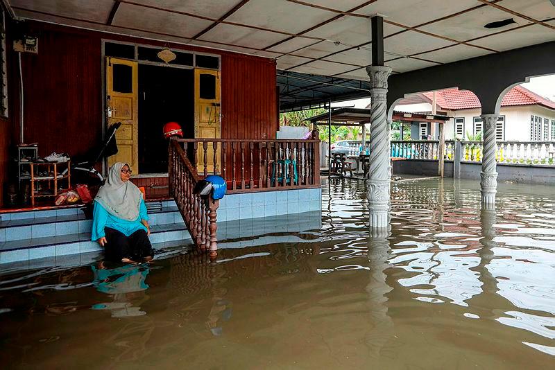 Number of flood victims in Kelantan and Terengganu down yesterday’s night Number of flood victims in Kelantan and Terengganu down yesterday’s night