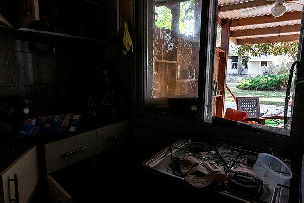 One billion people leaving their homes by choice or force: WHO 