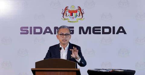 One-off RAHMAH rebate incentive for Media Practitioners using prepaid plans this month One-off RAHMAH rebate incentive for Media Practitioners using prepaid plans this month