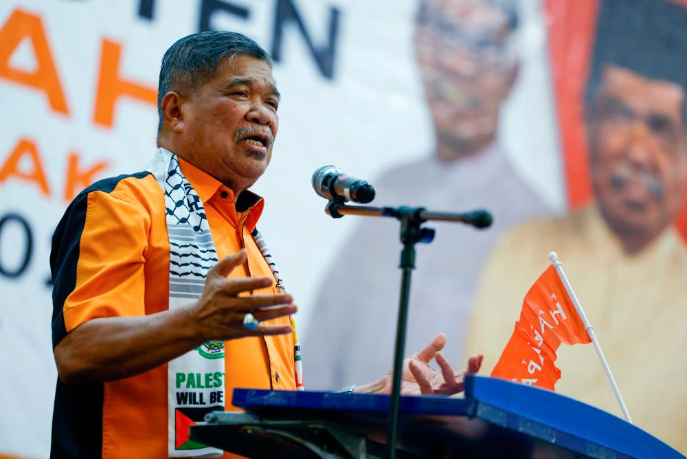 Onion supply sufficient despite India’s export ban - Mohamad Sabu Onion supply sufficient despite India’s export ban - Mohamad Sabu
