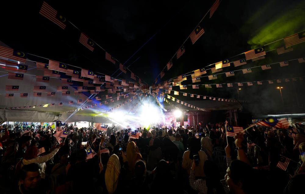Over 1,000 visitors celebrate ‘Ambang Merdeka’ at PKNS Uptown