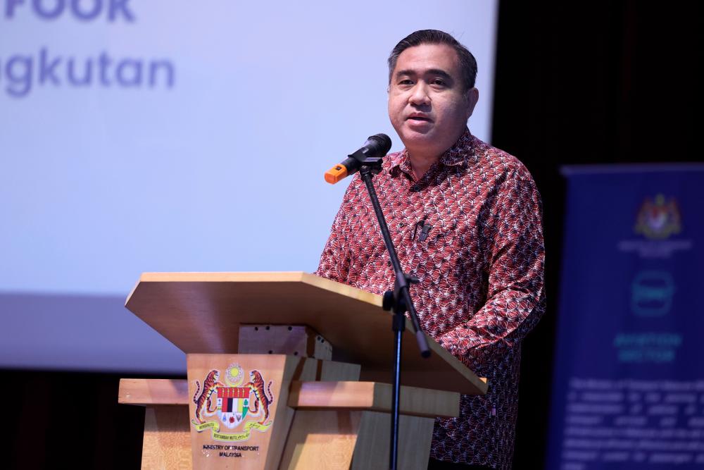 Over 35,000 students have applied for FlySiswa subsidy - Loke