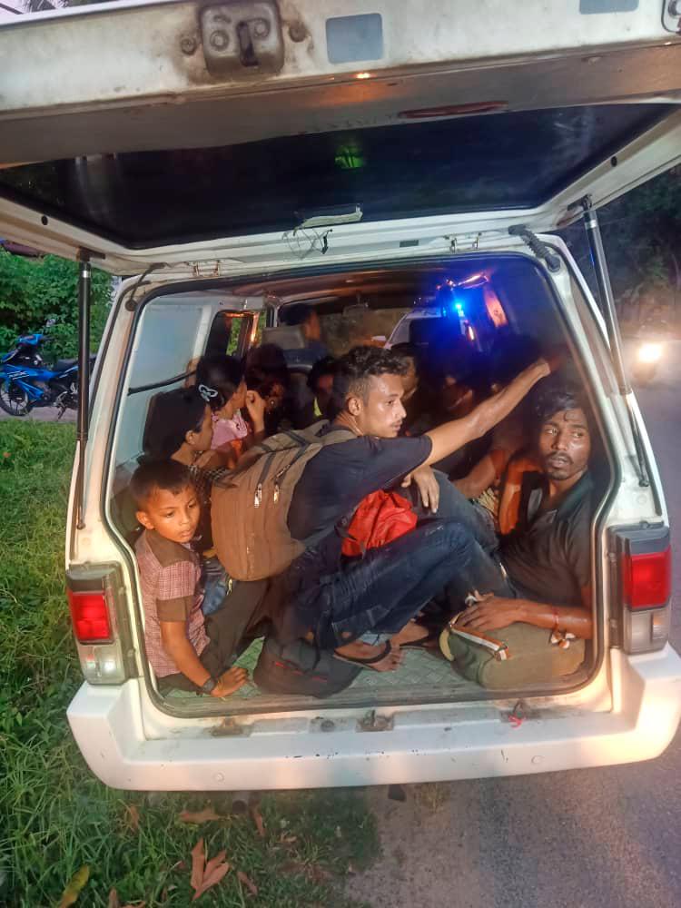 PGA9 detains 18 Myanmar illegal immigrants in Tumpat