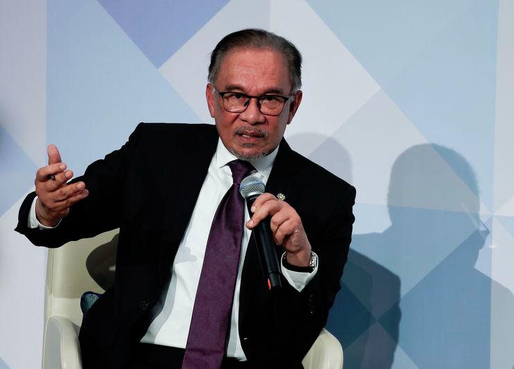 PM Anwar terima kunjungan hormat delegasi Amazon Web Services, Masdar PM Anwar terima kunjungan hormat delegasi Amazon Web Services, Masdar