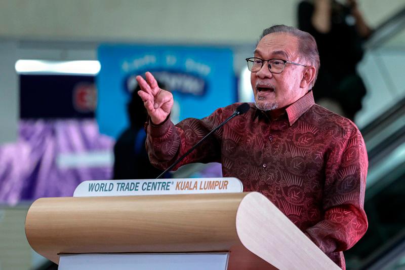 PM Anwar wants intensified crackdown on diesel theft nationwide PM Anwar wants intensified crackdown on diesel theft nationwide