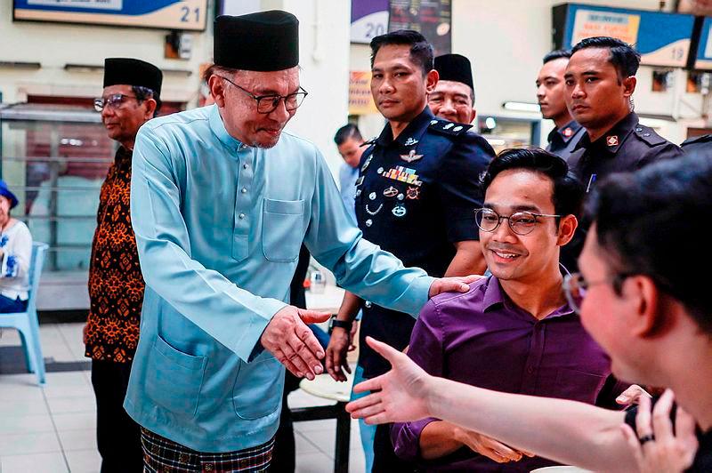 PM gives mandate to PAUiTM to head initiatives fostering new thinking within Malay community 