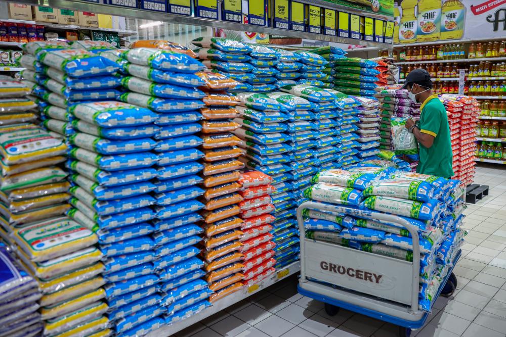 PM guarantees no increase in local rice price