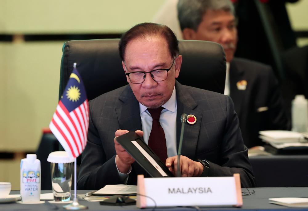 PM hadiri mesyuarat AZEC dan bertemu diaspora Malaysia di Tokyo PM hadiri mesyuarat AZEC dan bertemu diaspora Malaysia di Tokyo