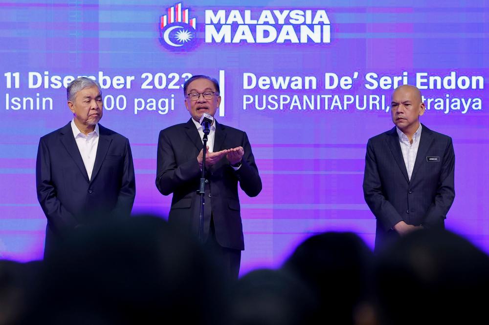 PM mahu penjawat awam teruskan prestasi cemerlang ke 2024 PM mahu penjawat awam teruskan prestasi cemerlang ke 2024