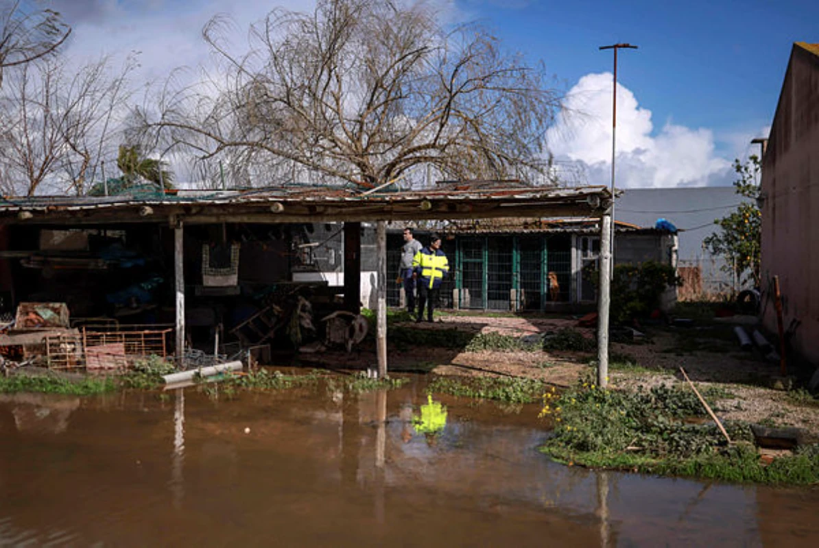 POR-WEATHER-CLIMATE-EMERGENCY-FLOOD-145105_t6985f1cf_m600_x72e65c94 Spain, Portugal brace for fresh storm after flood deaths