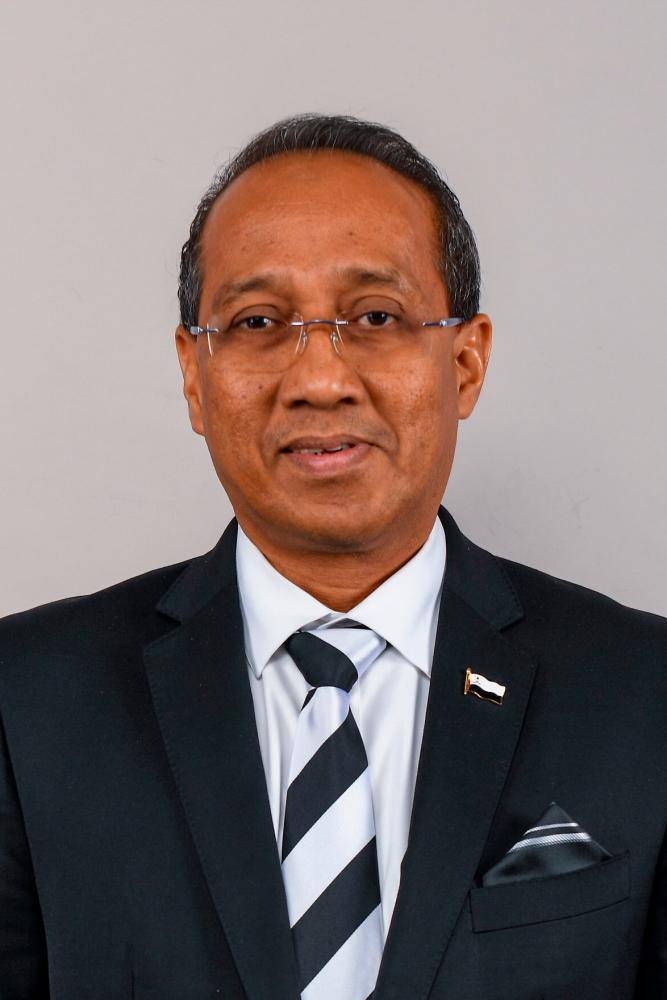 Pahang govt acquiring site for Pulau Tioman airport upgrading project Pahang govt acquiring site for Pulau Tioman airport upgrading project