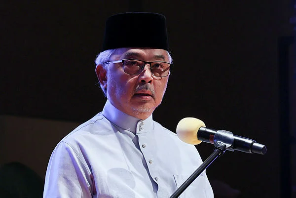 Pahang_Sultan_stresses_legal_compliance_for_all_houses_of_worship Pahang Sultan stresses legal compliance for all houses of worship