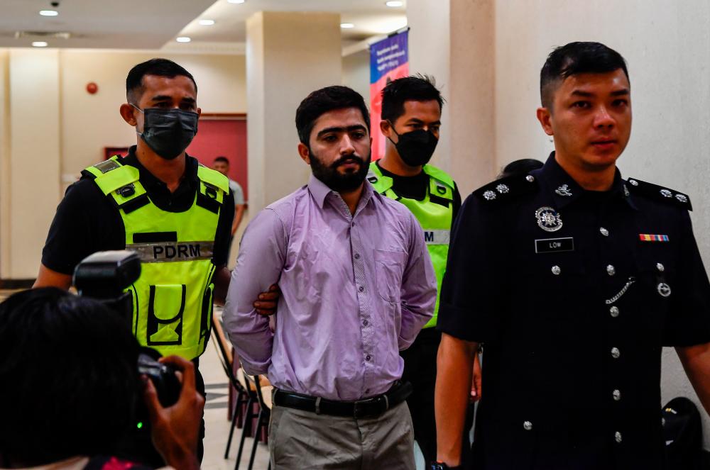 Pakistani man fined RM8,000, for impersonating a medical officer