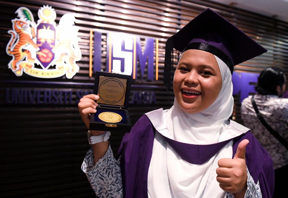 Parents’ hardship motivates Andi Arnaisah to change family’s fate