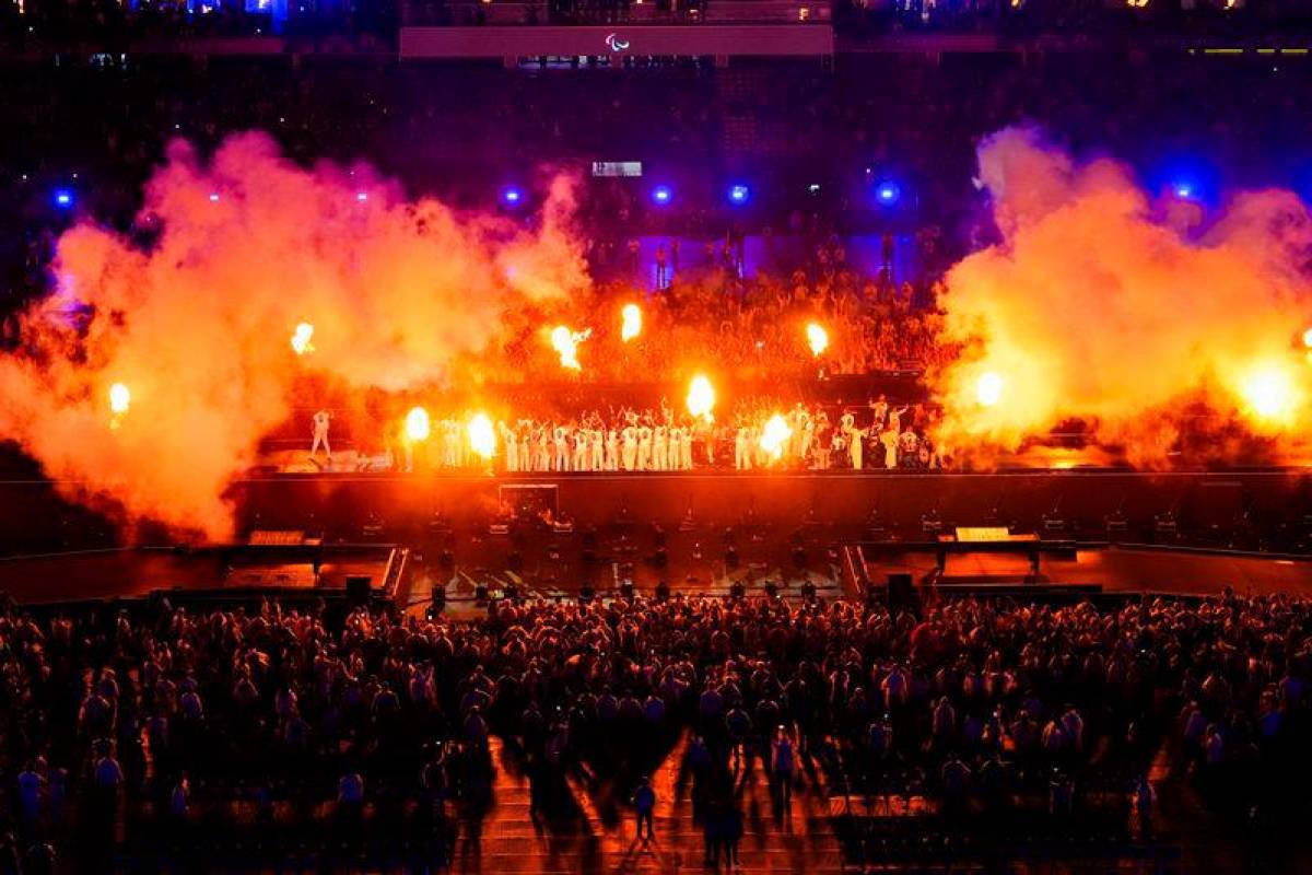 Parisian party marks the end of 2024 Paralympic Games Parisian party marks the end of 2024 Paralympic Games