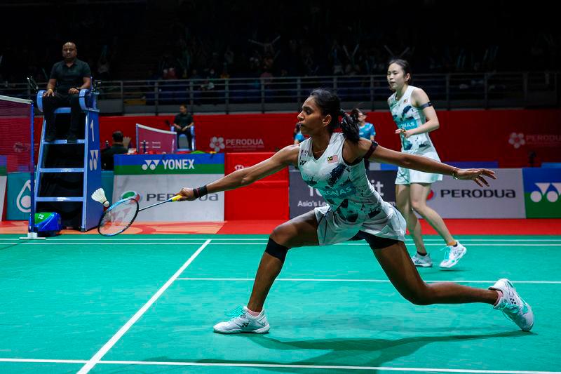 Pearly-Thinaah, three mixed doubles pairs storm into last eight Pearly-Thinaah, three mixed doubles pairs storm into last eight