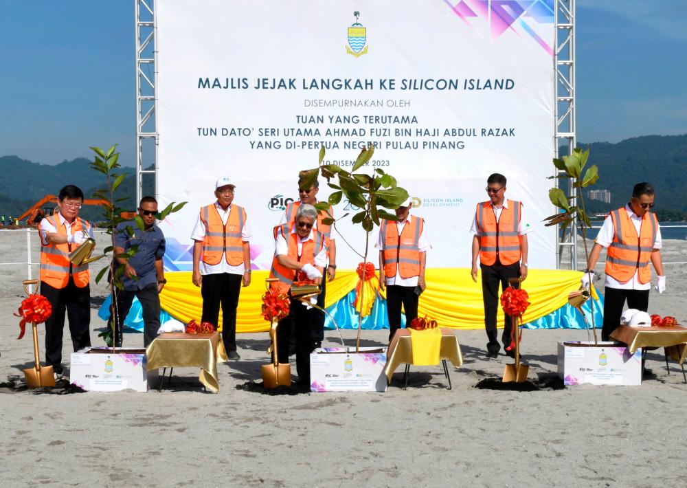 Penang aims to reclaim 400 acres of land for Silicon Island project each year