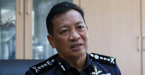 Penceramah bebas pertuduhan lakukan amang seksual terhadap kanak-kanak perempuan