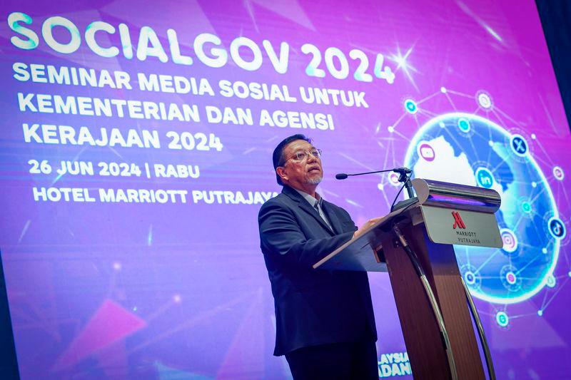 Pengendali media sosial rasmi kerajaan perlu cakna perubahan corak pemikiran, penerimaan mesej oleh rakyat Pengendali media sosial rasmi kerajaan perlu cakna perubahan corak pemikiran, penerimaan mesej oleh rakyat