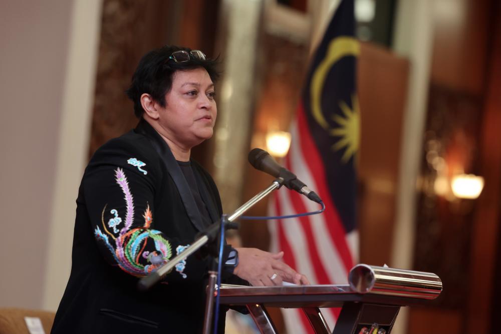 Penggubalan Rang Undang-undang Kekebalan Bidang Kuasa Negara Asing di peringkat akhir: Azalina