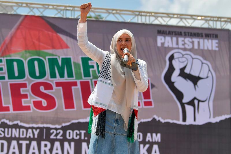 People from all walks of life urged to put pressure on Israel People from all walks of life urged to put pressure on Israel