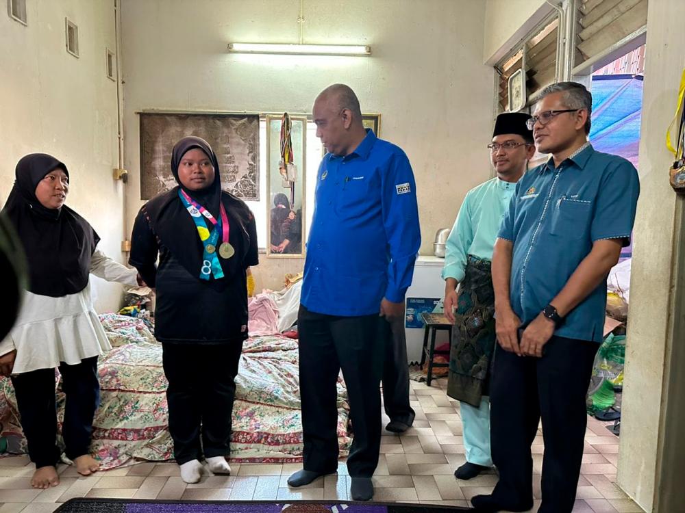 Perak govt to find new home for gold medallist Nur Asliza