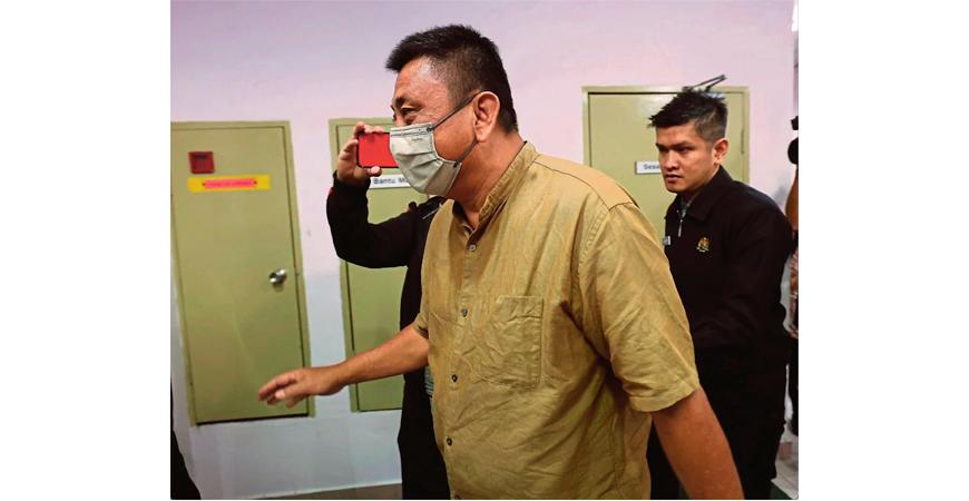 Petrol Station Owner Fined RM40,000 For Allowing Singaporean Car To Fuel Up On RON95 Petrol Station Owner Fined RM40,000 For Allowing Singaporean Car To Fuel Up On RON95