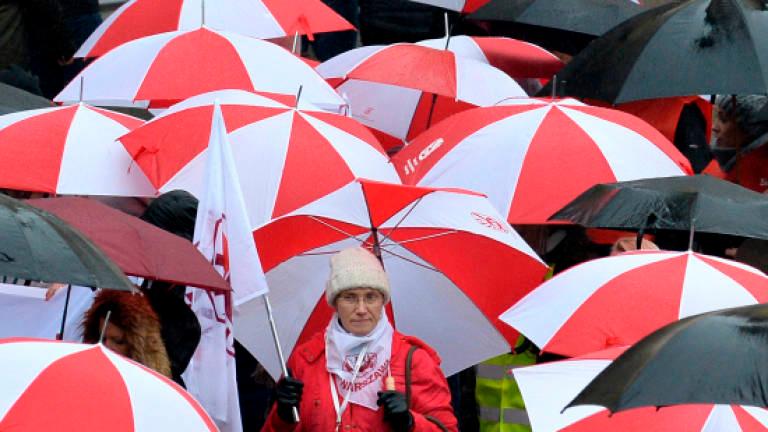 Poland tightens visa issuance regulations after corruption scandal