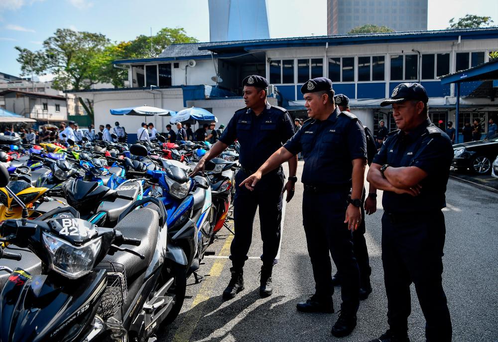 Police: Bikes without rear brake a disturbing new trend among motorcyclists in the capital 