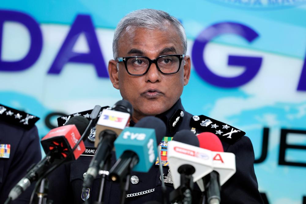 Police investigate an average of 15 non-existent investment cases daily
