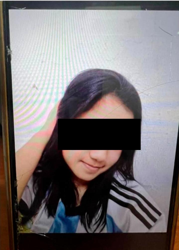 Police looking for UNHCR card holder believed to have run away with boyfriend Police looking for UNHCR card holder believed to have run away with boyfriend