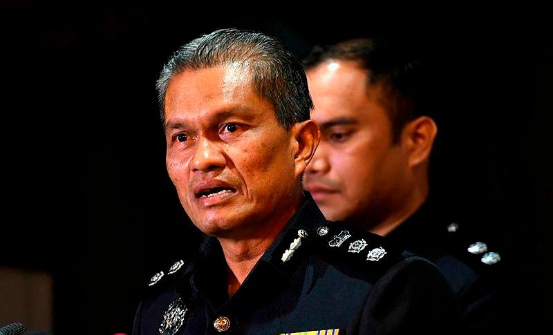 Police tracking car driver who rammed, threatened motorcyclist 