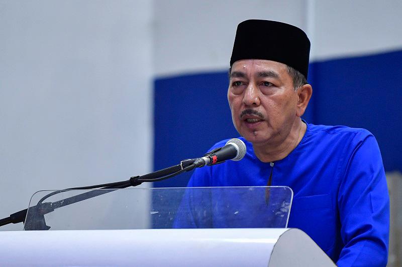 Police urge two suspects linked to Pasir Mas shooting to surrender Police urge two suspects linked to Pasir Mas shooting to surrender