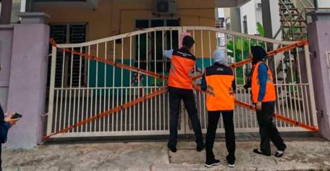Polis selamatkan tiga pembantu rumah tidak dibayar gaji Polis selamatkan tiga pembantu rumah tidak dibayar gaji