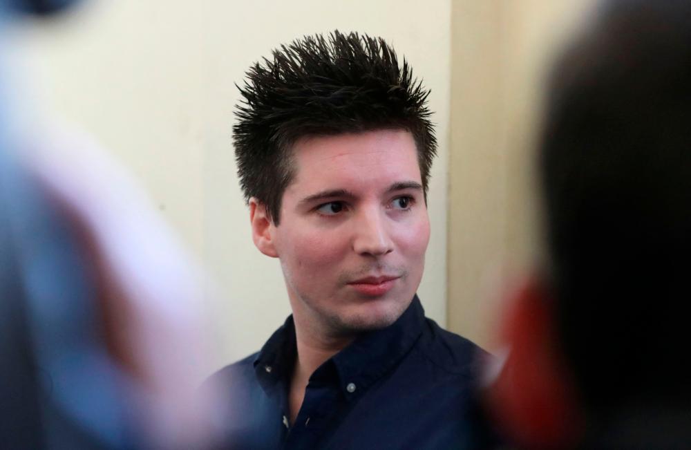 Portuguese football whistleblower handed suspended sentence Portuguese football whistleblower handed suspended sentence