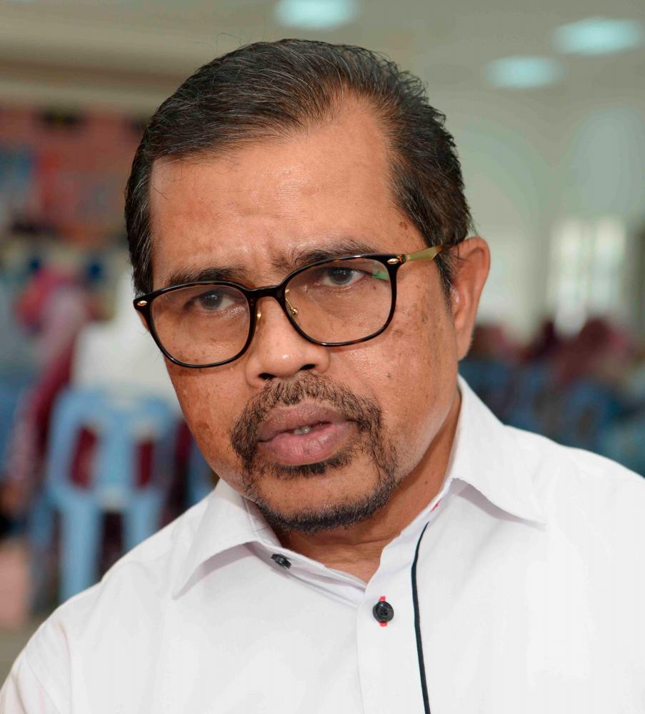 Proposal to set minimum salary of RM1,800 for civil servants submitted to PM: Cuepacs Proposal to set minimum salary of RM1,800 for civil servants submitted to PM: Cuepacs