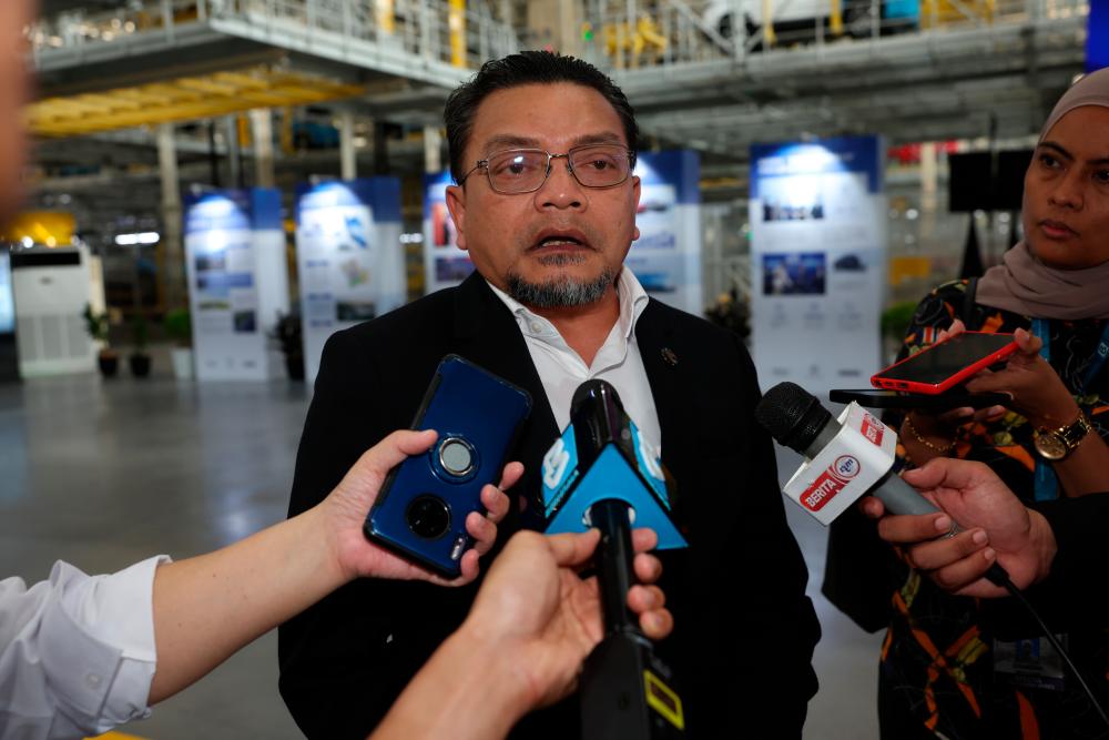 Proton targets to sell 2,000 units of the S70 a month Proton targets to sell 2,000 units of the S70 a month