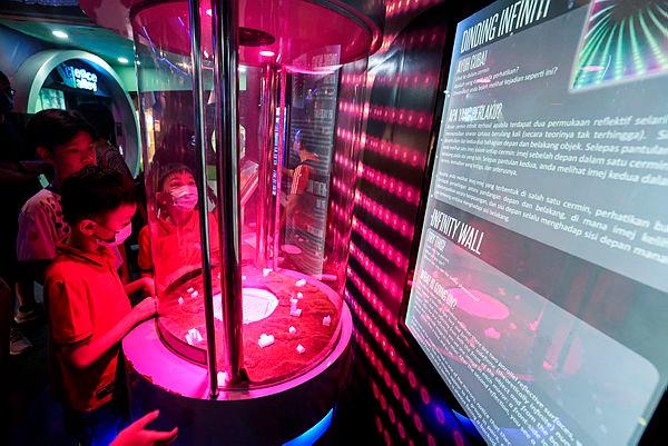 Public takes advantage of free tickets to visit NSC Public takes advantage of free tickets to visit NSC