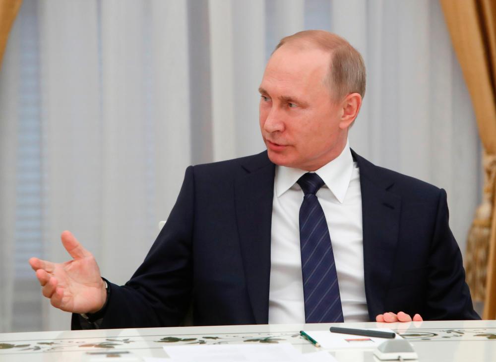 Putin makes rare visits to UAE, Saudi Arabia to discuss ties, regional issues Putin makes rare visits to UAE, Saudi Arabia to discuss ties, regional issues
