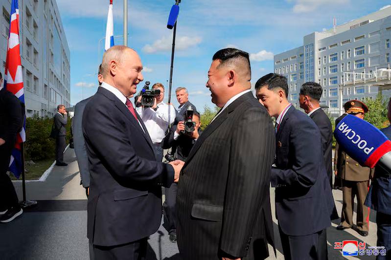 Putin to visit North Korea, Vietnam in coming weeks, Vedomosti newspaper says Putin to visit North Korea, Vietnam in coming weeks, Vedomosti newspaper says