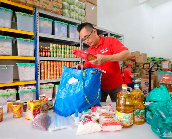 Quitting corporate job to help less fortunate Quitting corporate job to help less fortunate
