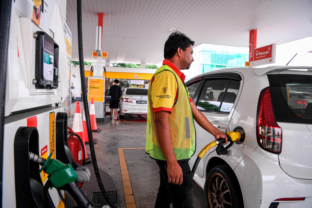 RON97, RON95 and diesel prices unchanged until Oct 4 RON97, RON95 and diesel prices unchanged until Oct 4