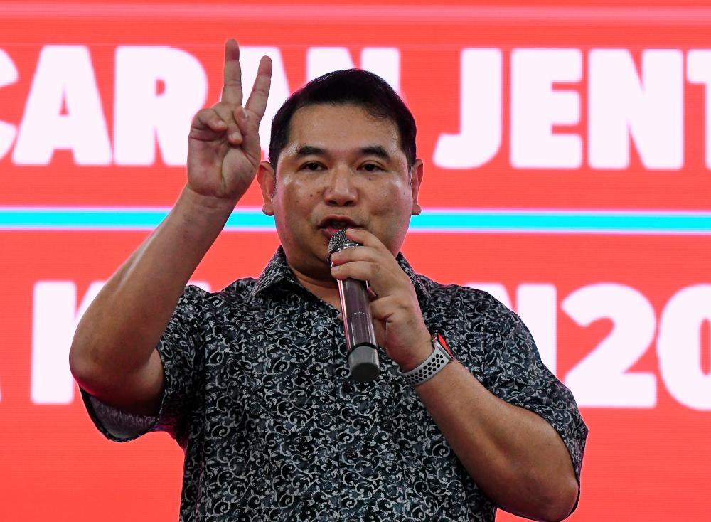 Rafizi: 12 Malaysian companies among 15 best performers in SE Asia in January-May Rafizi: 12 Malaysian companies among 15 best performers in SE Asia in January-May