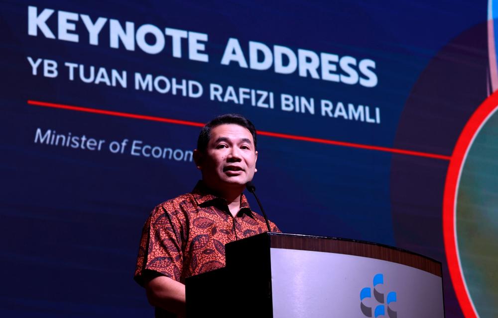 Rafizi: Economy Ministry formulating single window policy for digital and technology incentives application 