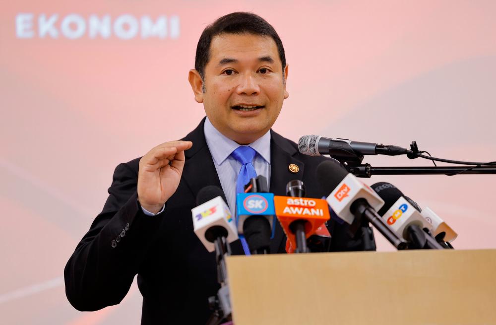 Rafizi: Economy Ministry to present energy transition roadmap in 3 months Rafizi: Economy Ministry to present energy transition roadmap in 3 months