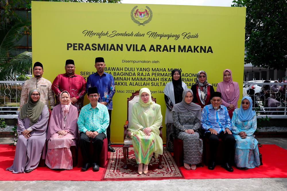 Raja Permaisuri Agong officiates MAKNA ‘Villa Arah’ in Gombak Raja Permaisuri Agong officiates MAKNA ‘Villa Arah’ in Gombak
